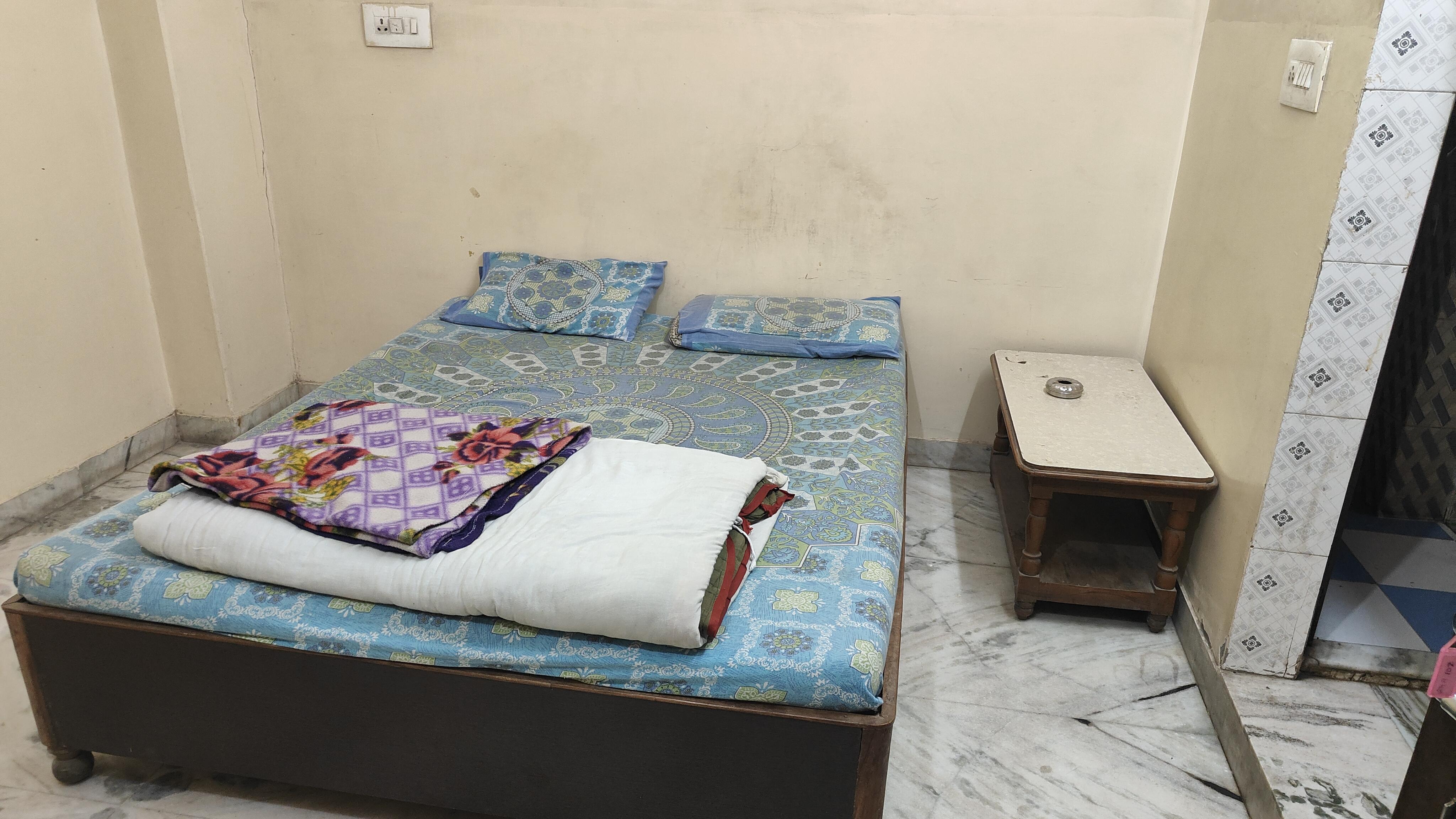 Shri Choudhary guest house - Tap to explore photos