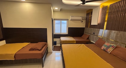 Sundar Lodge Room Type - Four Bedroom Ac Sundar Lodge Room Type - Four Bedroom Ac