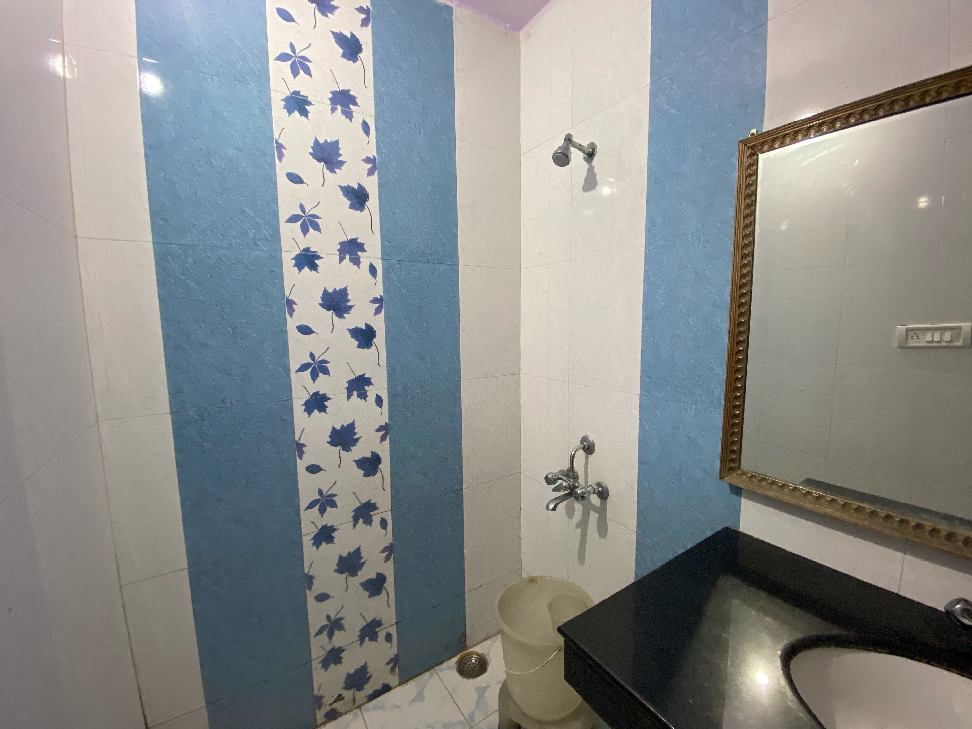 Kanha Residency - Tap to explore photos