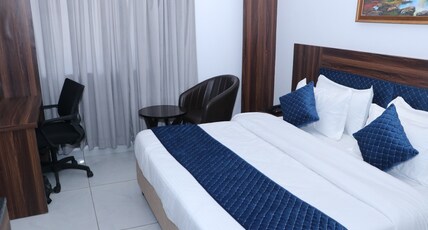 GITAMANI HOTEL Room Type - deluxe room