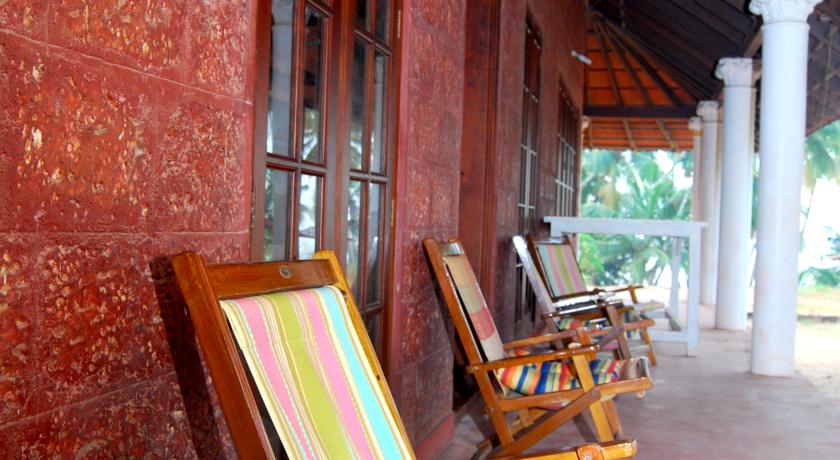 Sagar Heritage Cottage | Rooms & Caretaker - Tap to explore photos