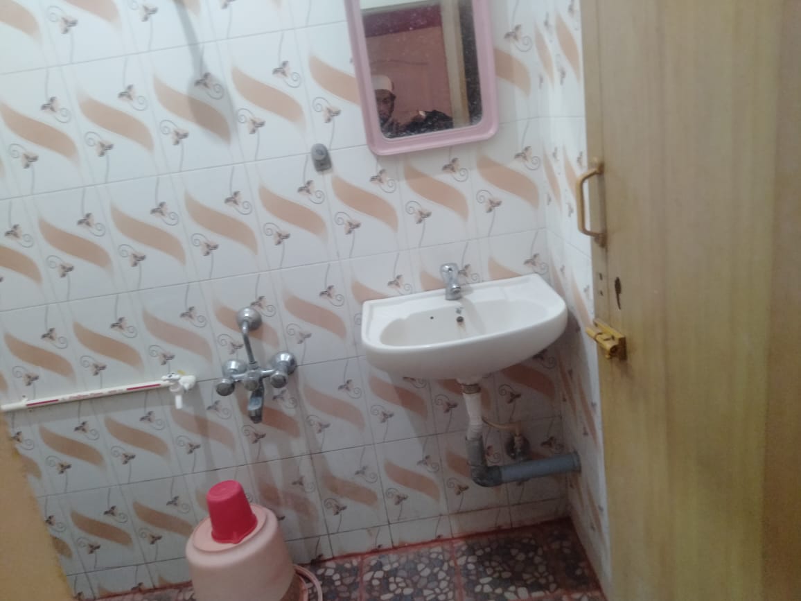 Empire Lodging - Tap to explore photos