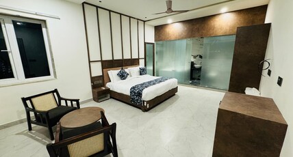 AKAYA HILLS Room Type - Premium Room with Jacuzzi