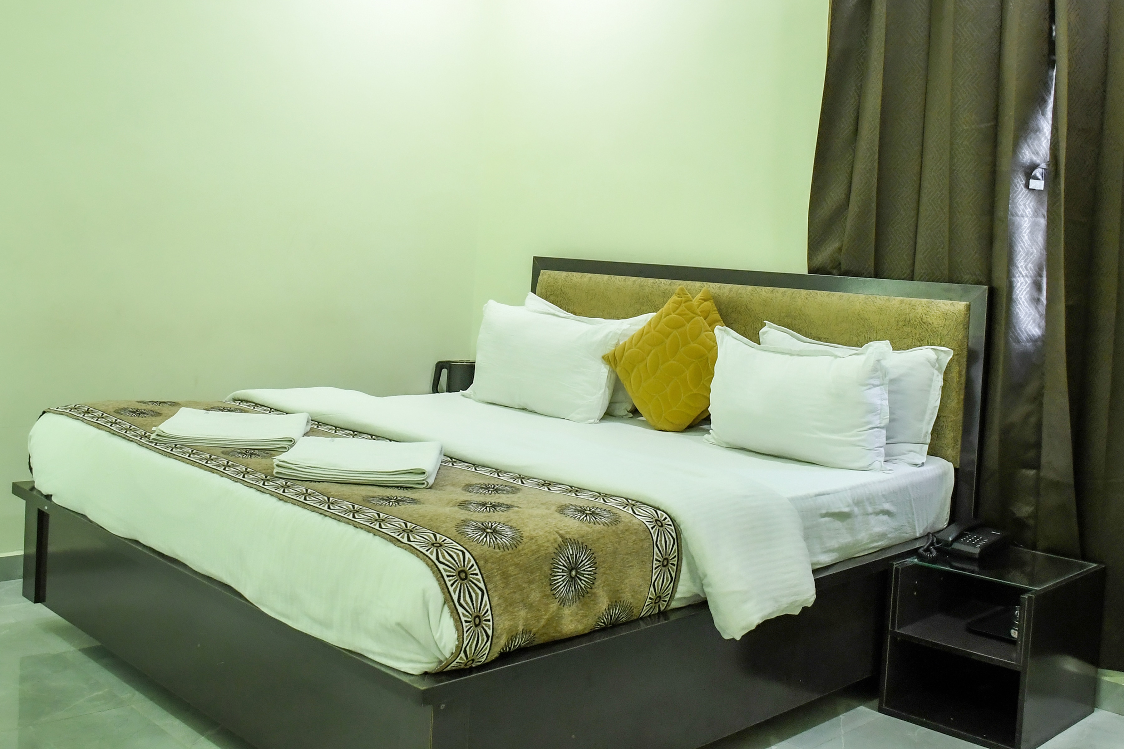 Hotel Ganga Regency - Tap to explore photos