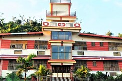 Gokul Paryatak Niwas.