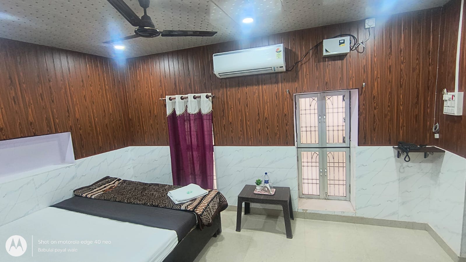 BL Paying Guest House - Tap to explore photos