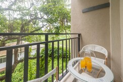 2BHK with Pool nr Candolim Beach | Palms By Umiya | Hireavilla