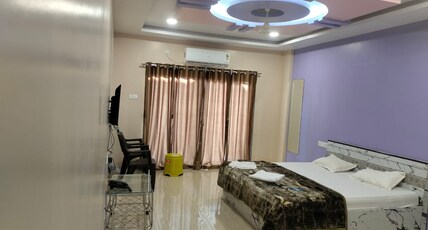 Saisha Palace Hotel, Ganpatipule Room Type - Deluxe AC Room With Balcony Saisha Palace Hotel, Ganpatipule Room Type - Deluxe AC Room With Balcony
