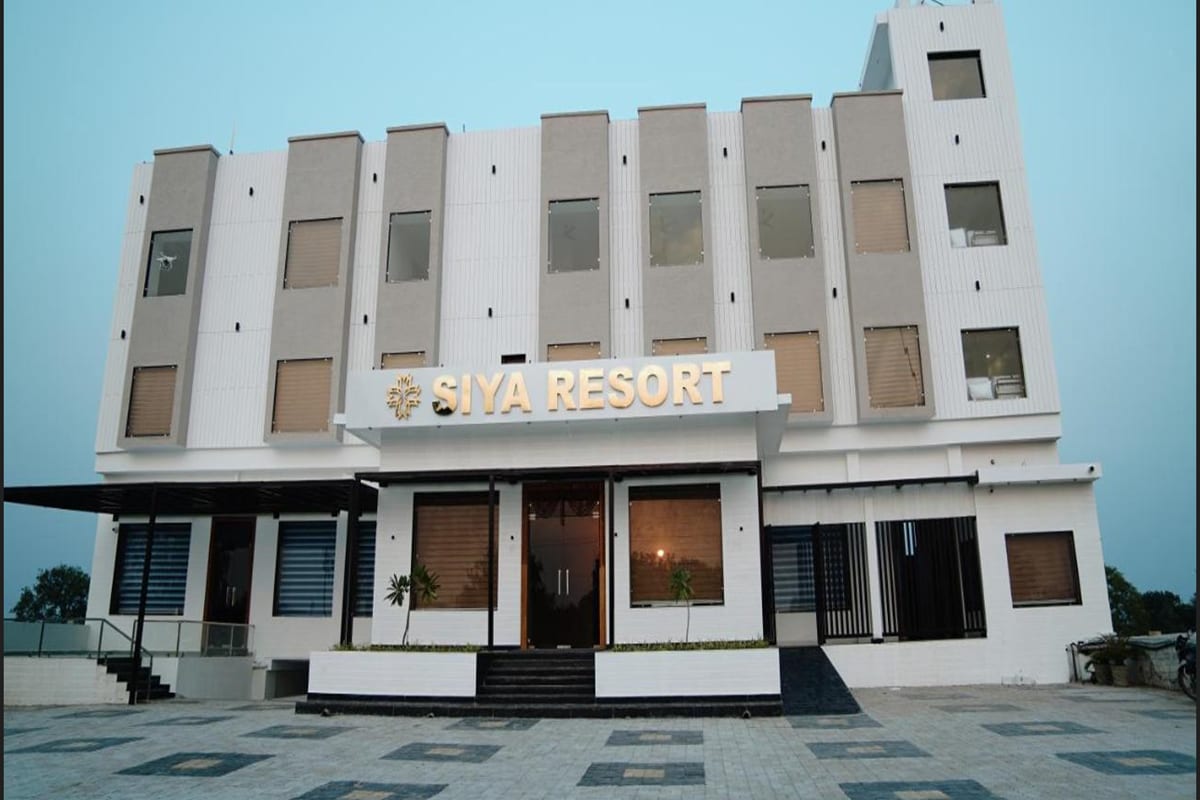 Siya Resort - Tap to explore photos