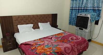 Shree dev kripa guest house Room Type - Bedroom 4 with hot water ( geyser)