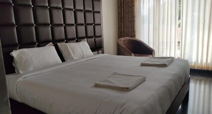 HOTEL VIJAYARANI Room Type - PREMIUM DOUBLE ROOMS