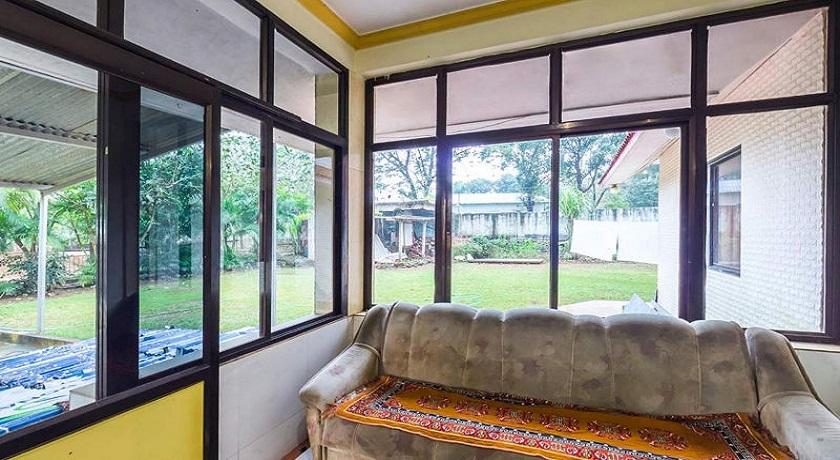 Manas Cottage | Rooms & Caretaker - Tap to explore photos
