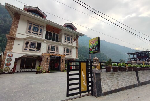 Natures Nest Hotel