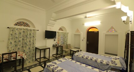 Chanod Haveli Room Type - Heritage Deluxe Twin Bed Room / Double Bed Room