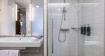 Hilton Helsinki Airport Room Type - KING EXECUTIVE WITH SAUNA