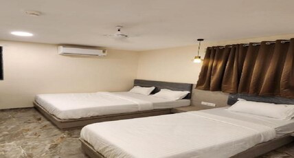Hotel Peace International Room Type - TRIPLE BEDROOM