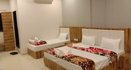 Hotel Jeelan Palace Room Type - Triple Bed Room
