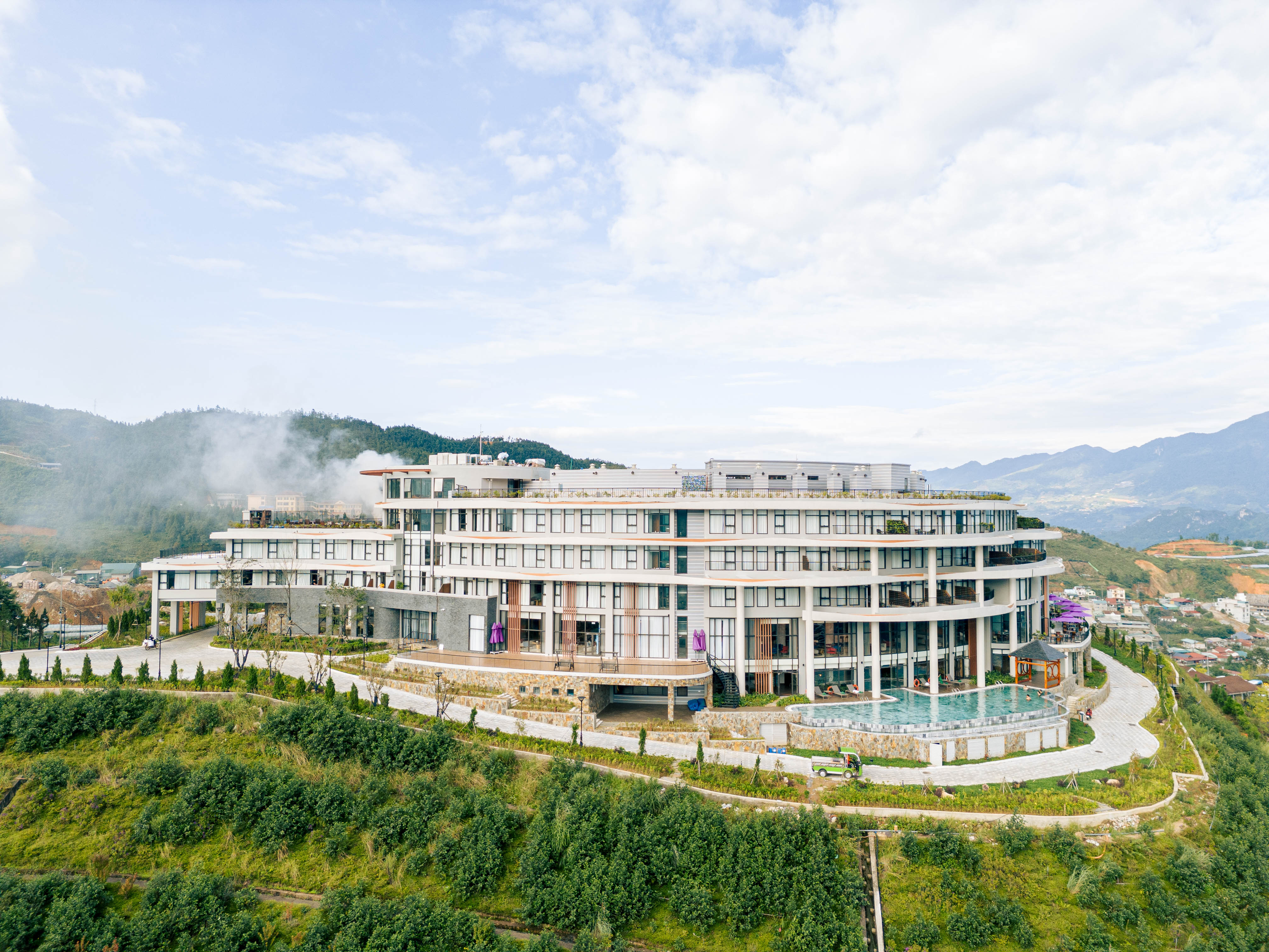 Lady Hill Sapa Resort - Tap to explore photos