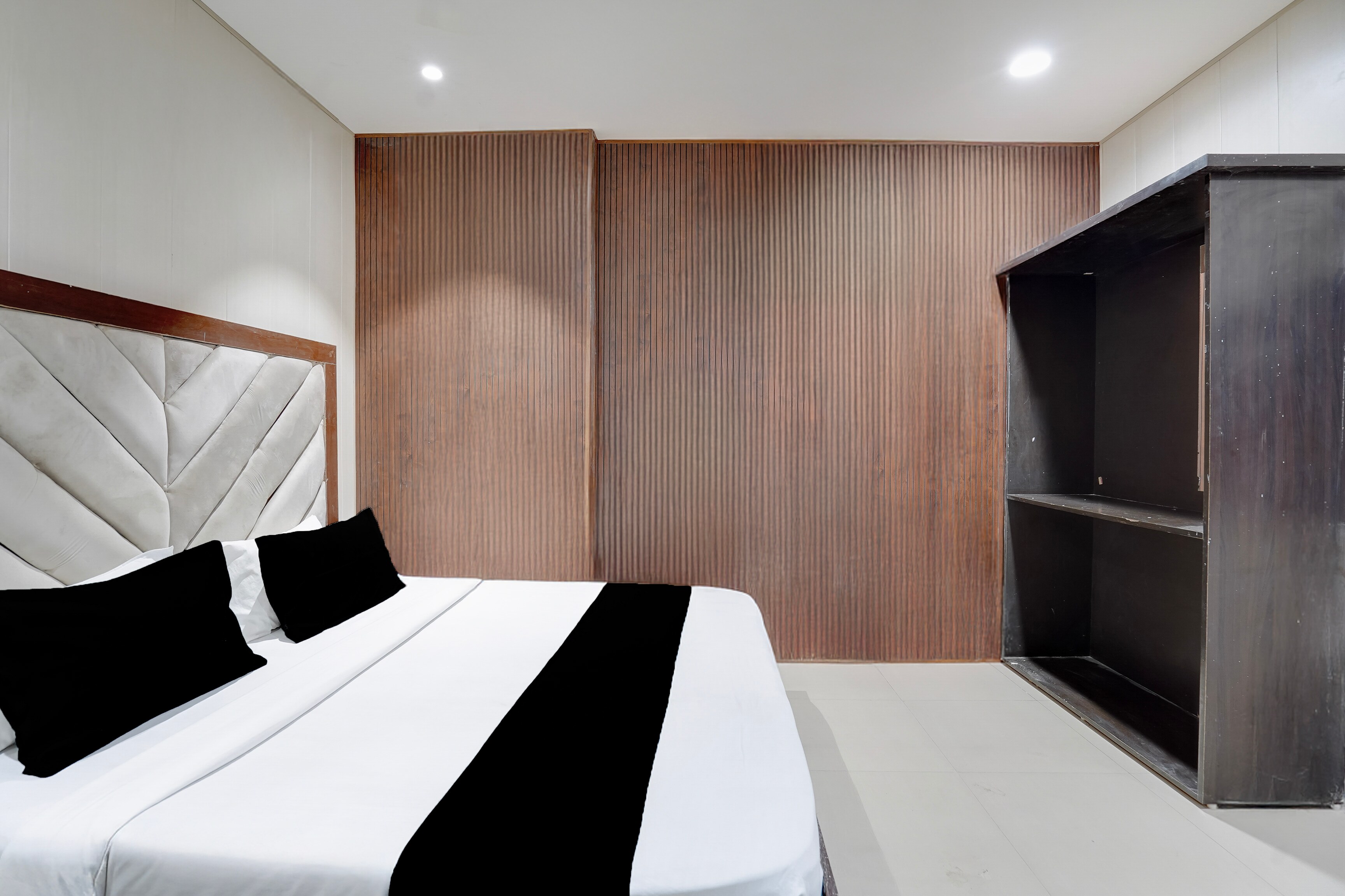 Hotel O Haibowal Crossway Formerly Sood Stays - Tap to explore photos