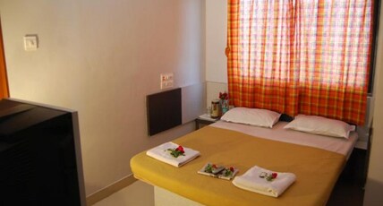 Hotel Utsav Room Type - Deluxe Non AC Room