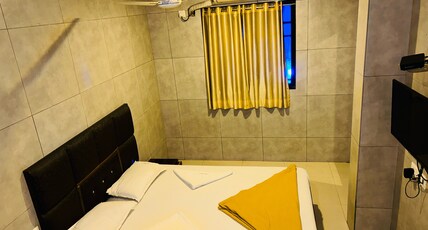 VENKEYS FAMILY RESTAURANT AND BAR Room Type - Deluxe Ac Room