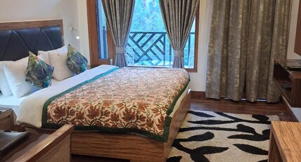 Cloud Chat - A Boutique Property Room Type - Super Deluxe Room with Balcony