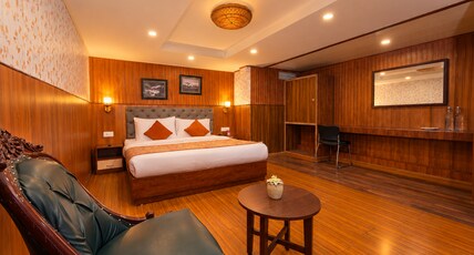 Summit Oakden Resort & Spa at Mall Road Room Type - Deluxe Non View Room