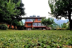 RED WOOD Srinagar