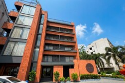 Address of Hotel La-Mishika