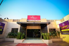 Hotel Regency Square