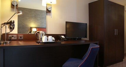 Holiday Inn Belfast Room Type - 2 Single Standard