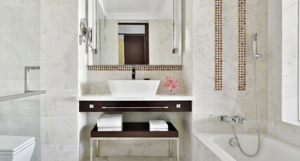 Jaipur Marriott Hotel, Jaipur Airport Room Type - Executive Twin with Bathtub Jaipur Marriott Hotel, Jaipur Airport Room Type - Executive Twin with Bathtub