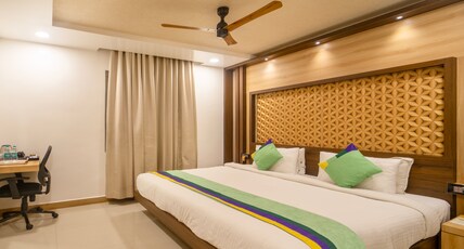 Treebo Golden Swan Pammal Room Type - Standard Room