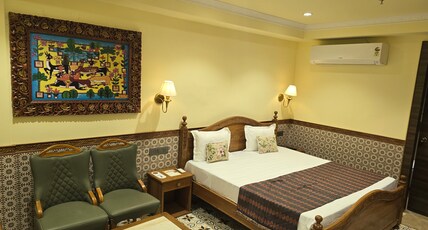 Hotel Surya Palace Room Type - SUPER DELUXE