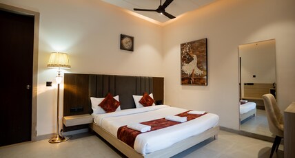 Prince Diamond Boutique Hotel Room Type - Super Deluxe Room