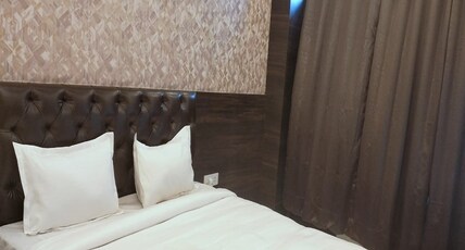 THE ROYAL PARK Room Type - DELUX