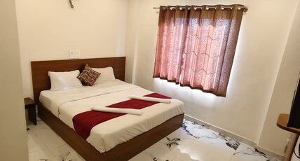 RELAX INN Room Type - Deluxe AC Room