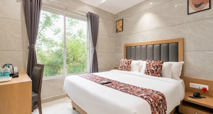 Stellos Hotel Mumbai Room Type - Deluxe Room Stellos Hotel Mumbai Room Type - Deluxe Room