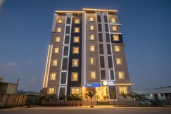 FabHotel Frendz - Nr. Hitech City Metro Station