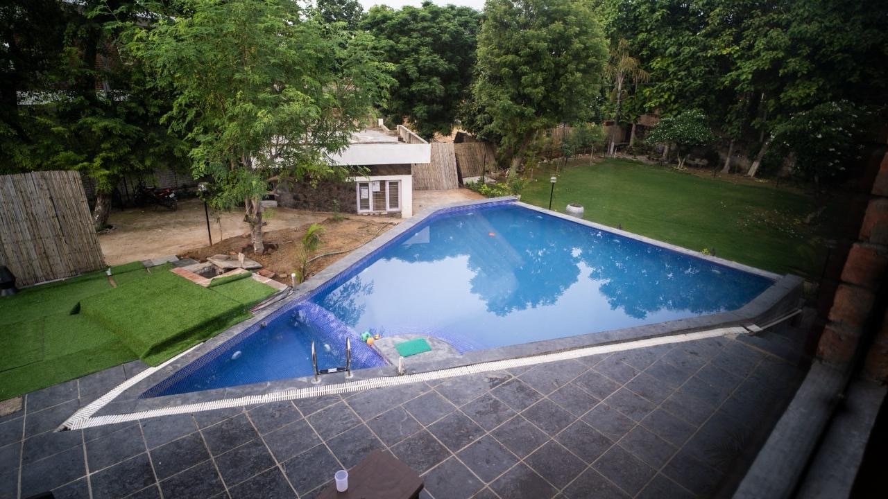 We Woods Farm house in Gurgaon Manesar 5BR Pool - Tap to explore photos