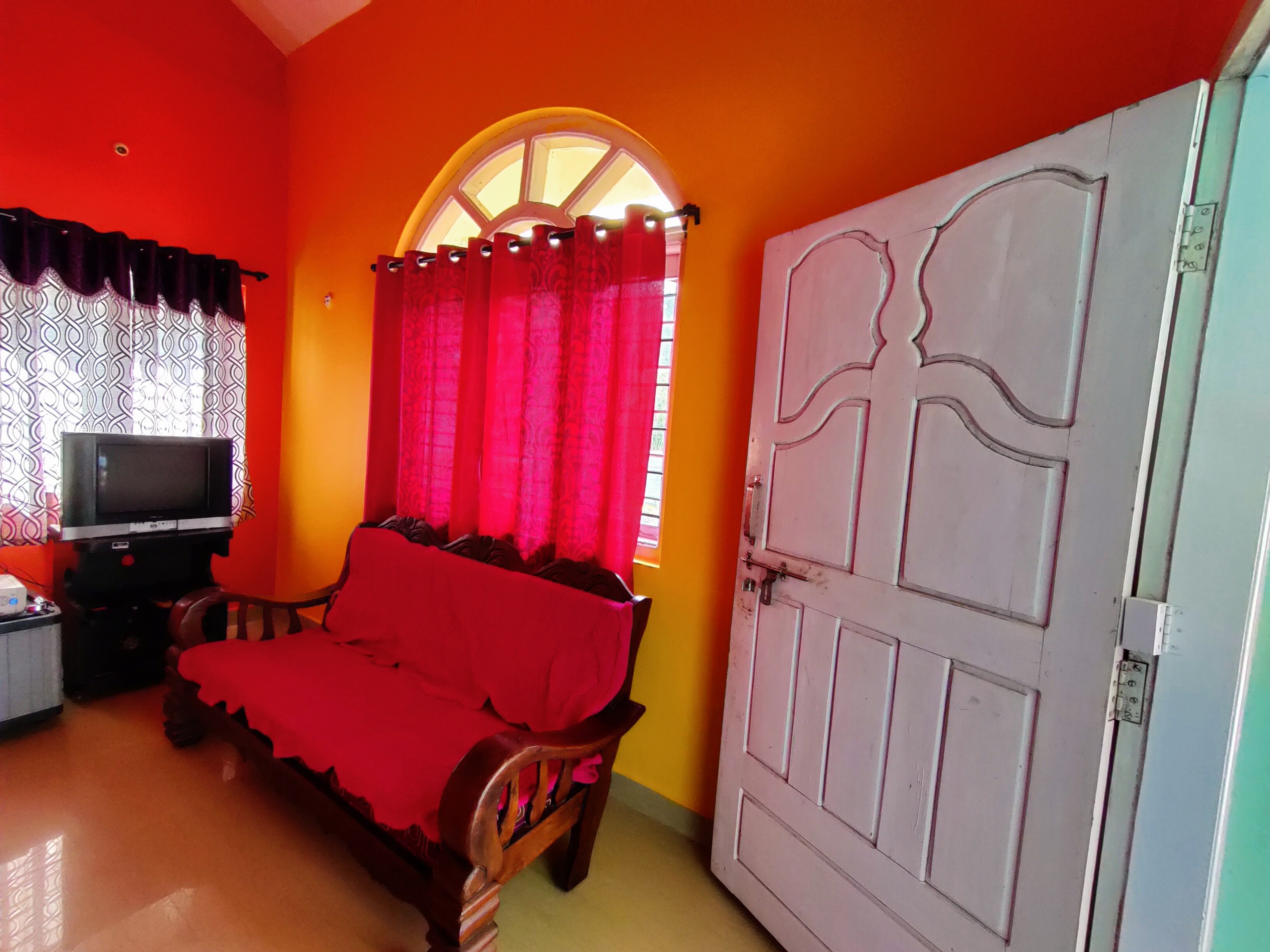 GREEN VISTA HOME STAY - Tap to explore photos