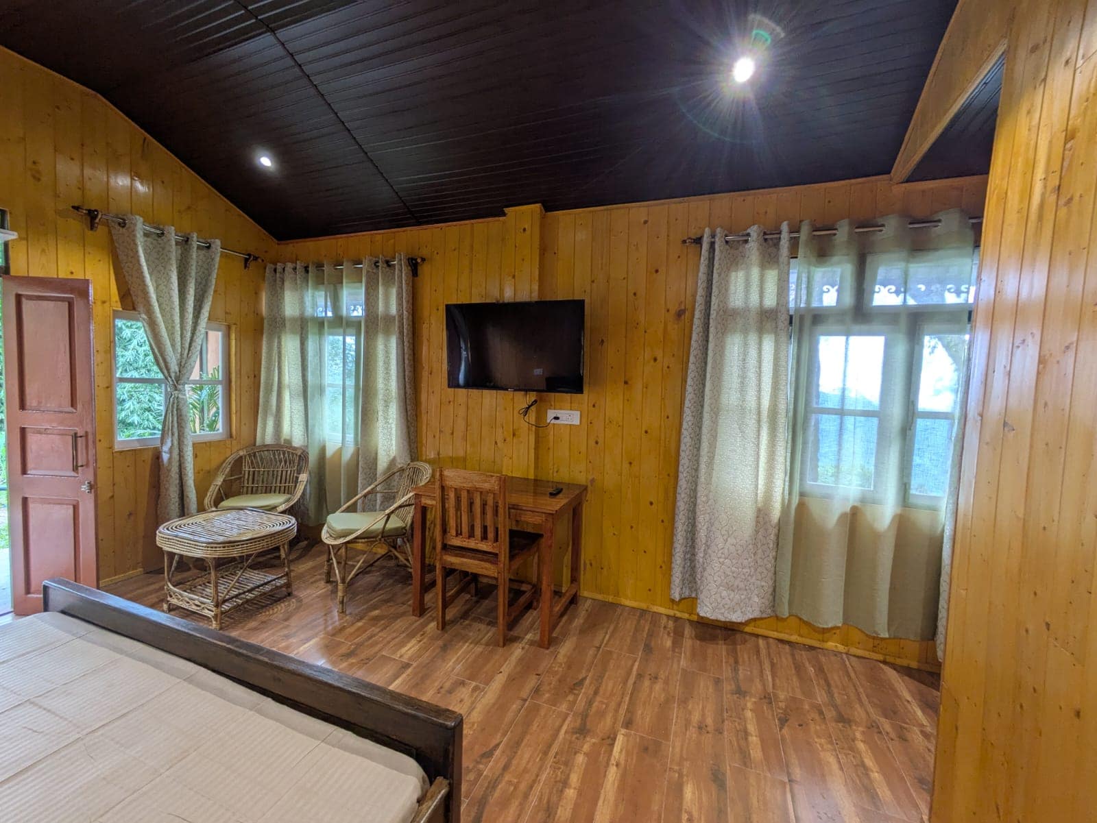 Native - Tap to explore photos