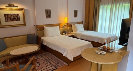 Trident Bhubaneswar Room Type - Deluxe Garden View Room - Twin Bed