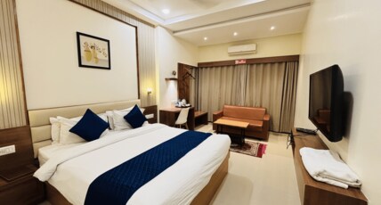 Hotel Sai Deluxe Room Type - Executive AC Room