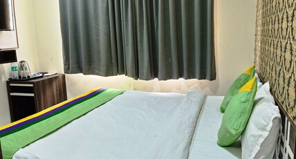 Hotel Emerald Tree Room Type - Standard Compact Room