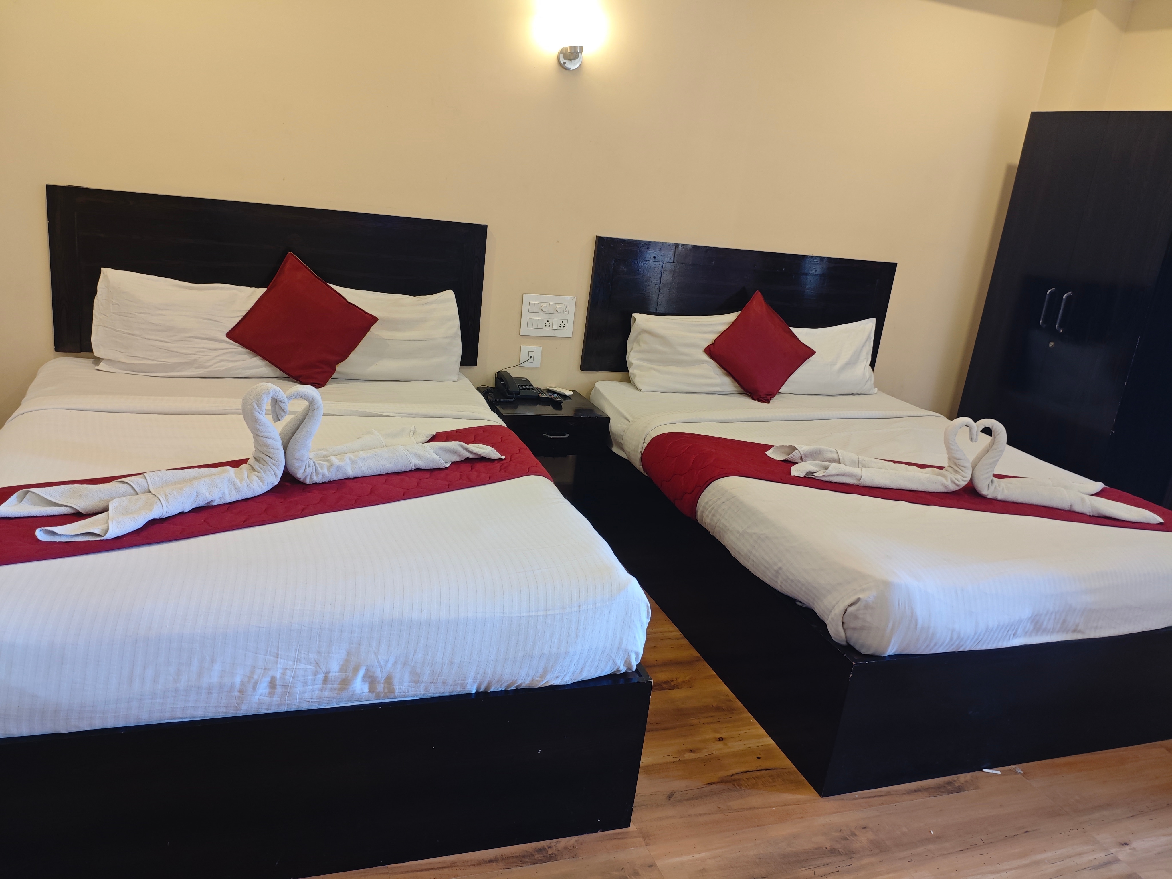 Hotel Raajas Grand - Tap to explore photos