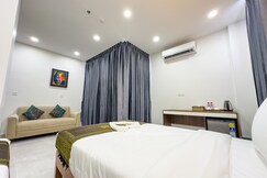 C-Hotel