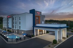 Hampton Inn by Hilton Lenoir City