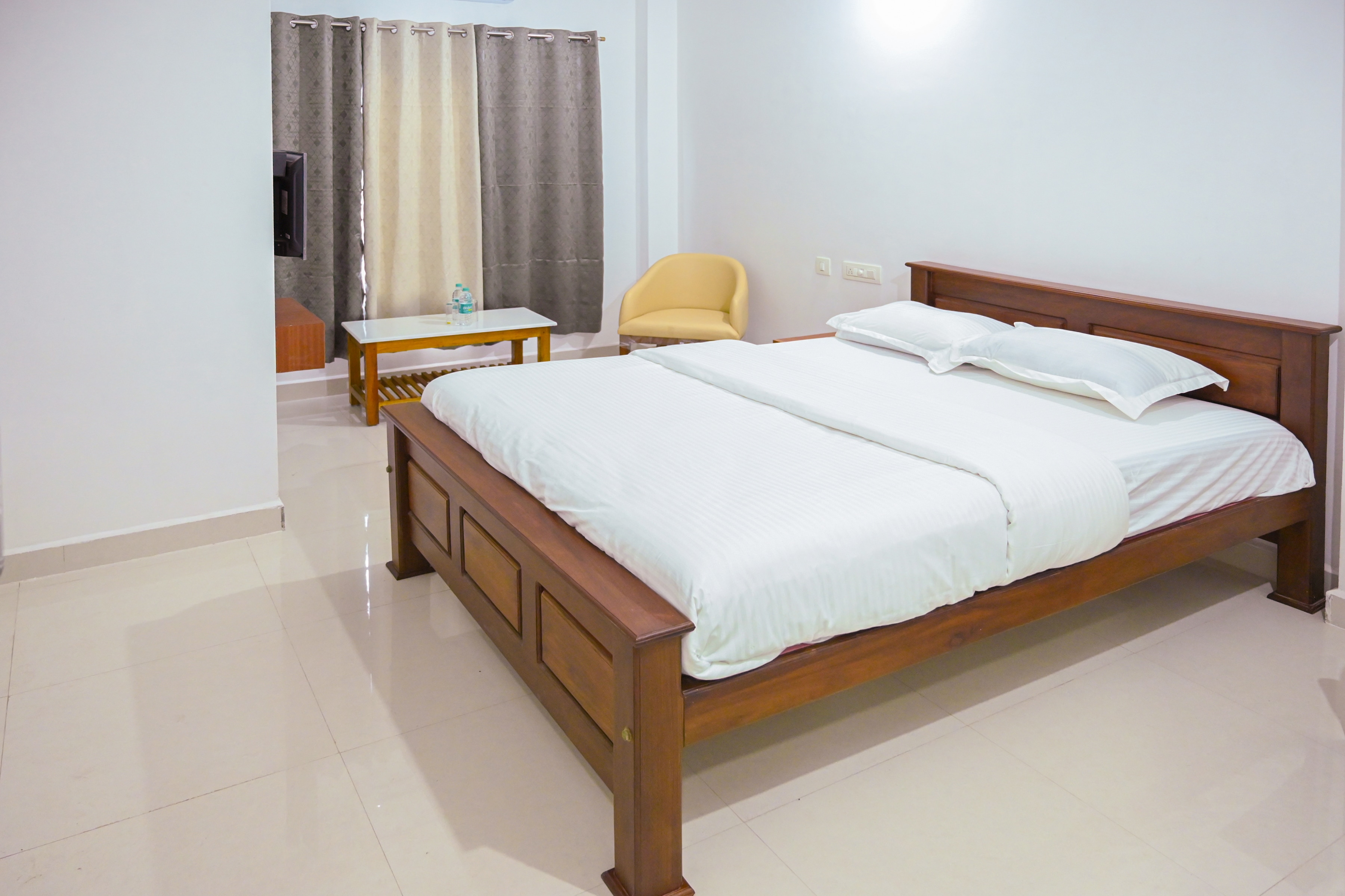 Green Pearl Lodging - Tap to explore photos