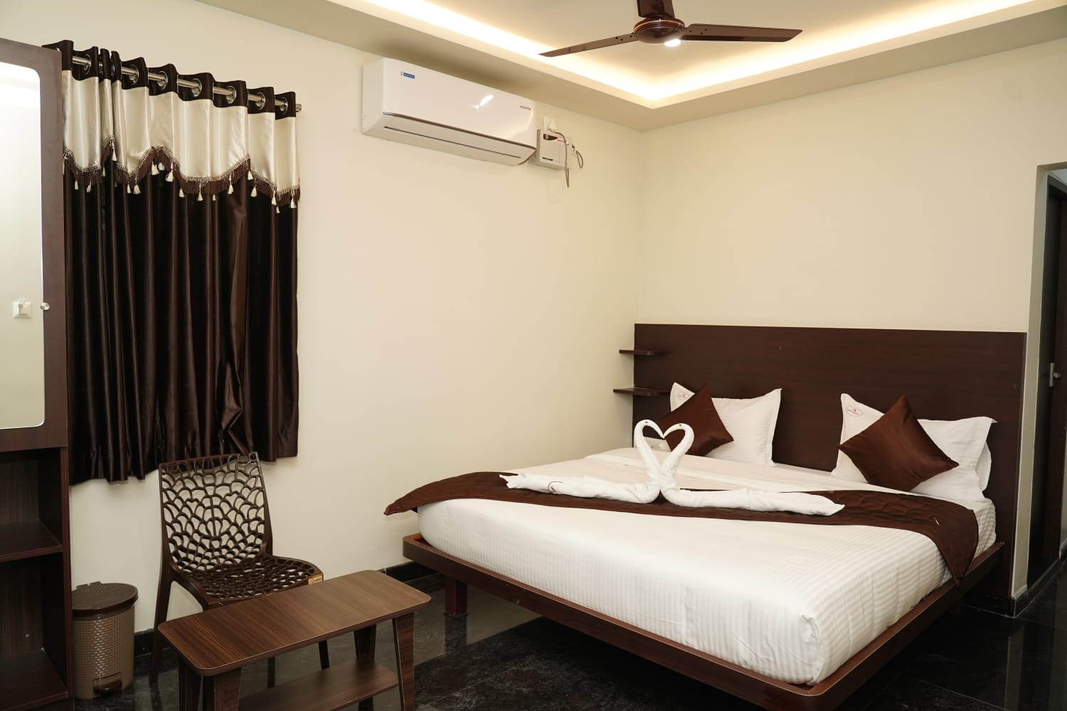 Lakshmi Residency-A Boutique Stay - Tap to explore photos